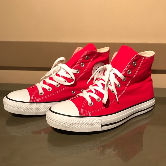 Sold ❌Converse Chuck Taylor High Top Red - Picture 2 of 8